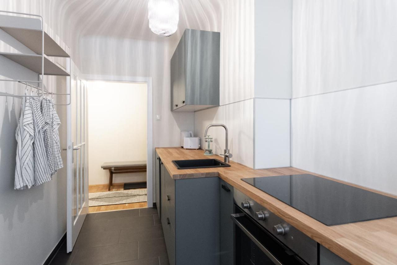 Chic 1-Bed Apt By Canal Walk To Historic Centre Bécs Kültér fotó