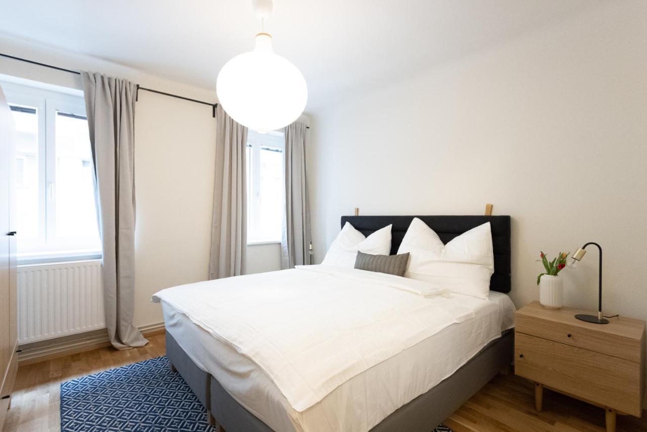 Chic 1-Bed Apt By Canal Walk To Historic Centre Bécs Kültér fotó