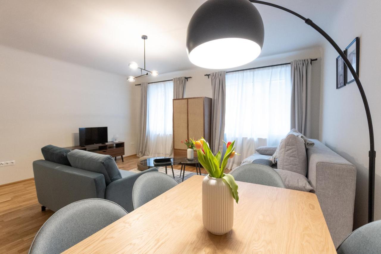 Chic 1-Bed Apt By Canal Walk To Historic Centre Bécs Kültér fotó
