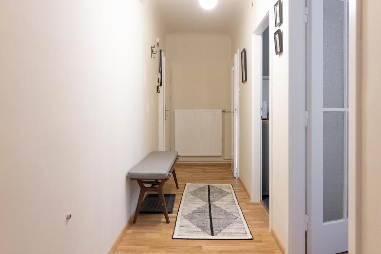 Chic 1-Bed Apt By Canal Walk To Historic Centre Bécs Kültér fotó
