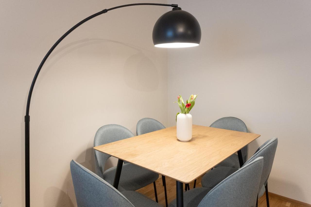 Chic 1-Bed Apt By Canal Walk To Historic Centre Bécs Kültér fotó